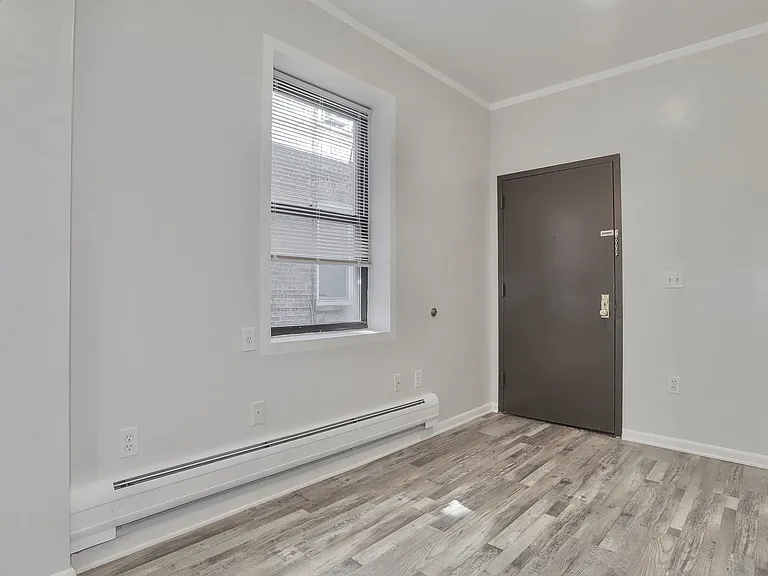 6311 Dewey Ave #15 — Photo 5