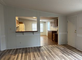 303 Elizabeth Ave, Lincolnton, NC 28092