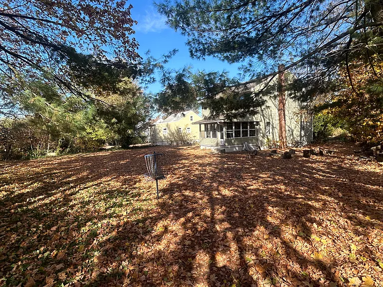 1135 Oak Ave — Photo 19