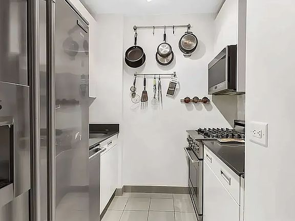 2nd image of 99 John St #12