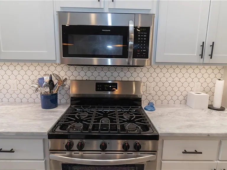 1137 Laux Ln — Photo 18
