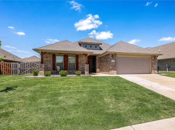 981 Sundance Ln, Centerton, AR 72712