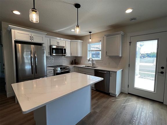 3rd image of 5532 Cottage Lane