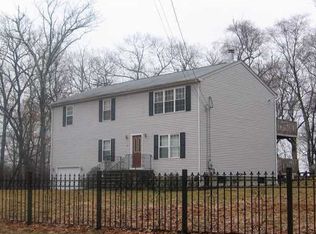 4 Grey Birch Ln, Johnston, RI 02919
