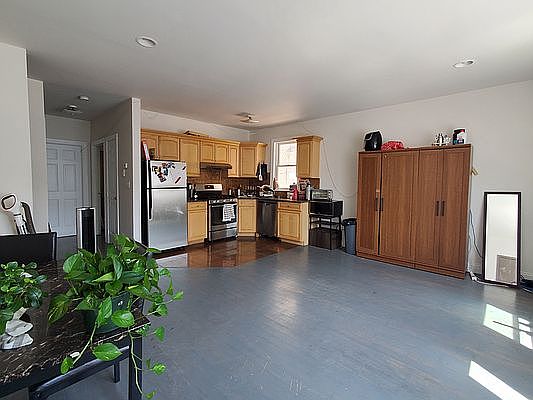 3rd image of 31-22 46th St #2