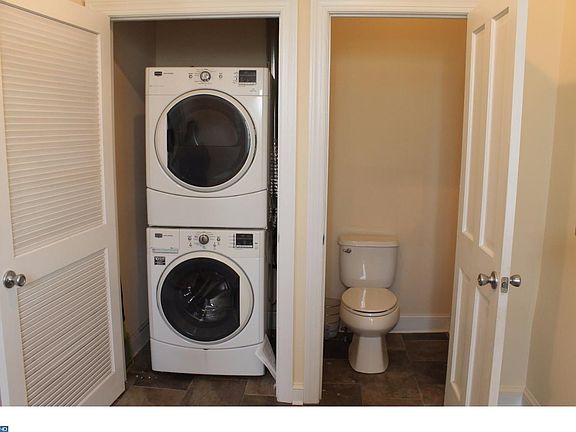 3rd image of 3539 Ainslie St