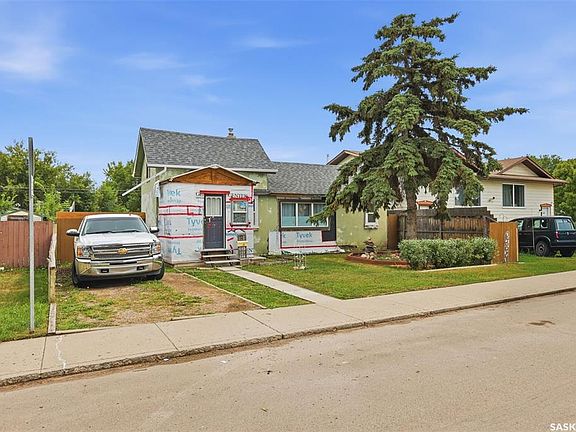 3rd image of 450 Y AVENUE S