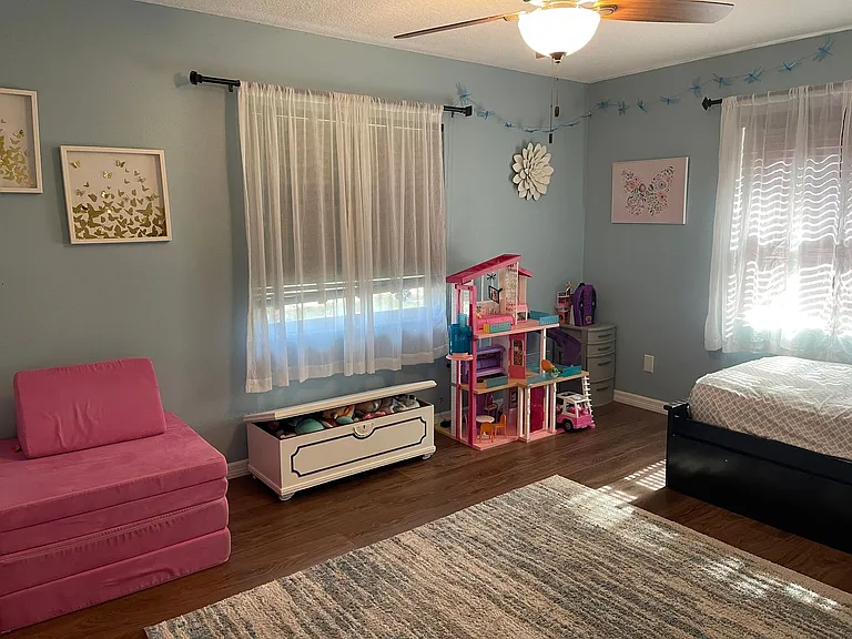 213 Bloomingfield Dr — Photo 11