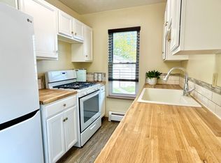 2041-2043 Dowd Ave, Lakewood, OH 44107