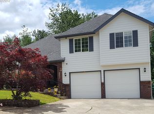 2057 SW Montmore Way, Troutdale, OR 97060