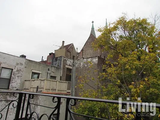 Rented by Living New York | media 8