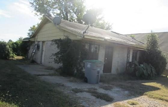 5th image of 1603 Ball Rd