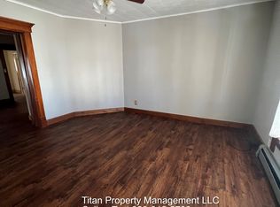 411 W 10th Ave, Oshkosh, WI 54902