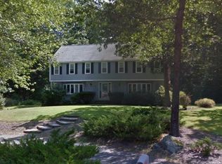 19 Carriage Ln, Bedford, NH 03110