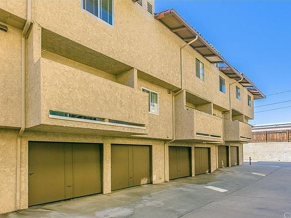 3rd image of 500 W Huntington Dr Unit 3