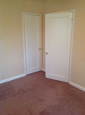 4th image of 4912 E Illinois Ave