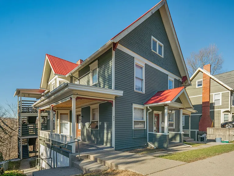 404 University Ave — Photo 91
