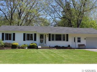 34 Francine Dr, Rochester, NY 14606