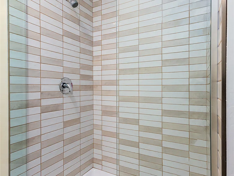 120 12th Ave S #302 — Photo 14