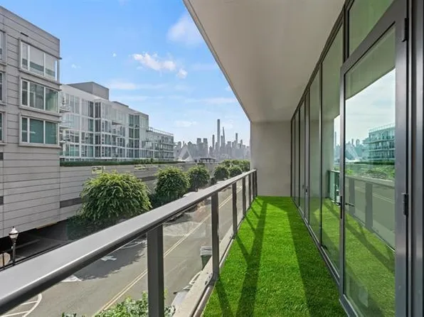 1200 Avenue At Port Imperial image 10 of 41