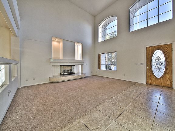 3rd image of 507 Leap Frog Ave