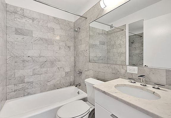 5th image of 124 W 60th St APT 14F