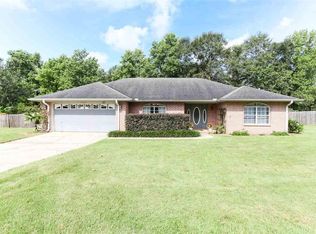 1504 Country Side Dr, Cantonment, FL 32533