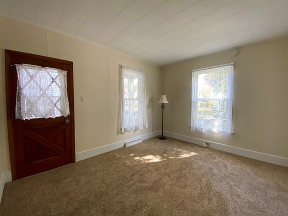 3rd image of 344-346 Irvine Pl