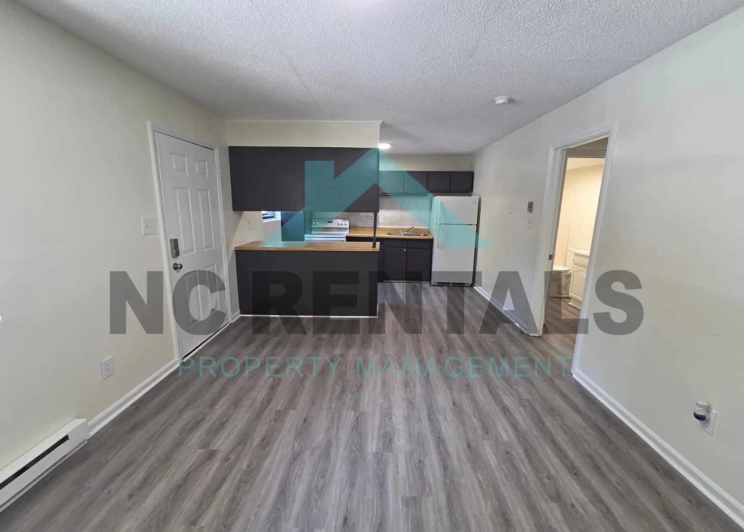 Cozy & Convenient Apartment Ready for Rent — Photo 4