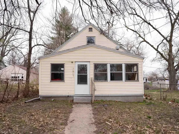2809 W Meidroth St, Peoria, IL 61605