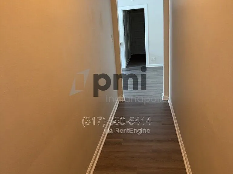 Indy Downtown Colonial Apartments — Photo 107