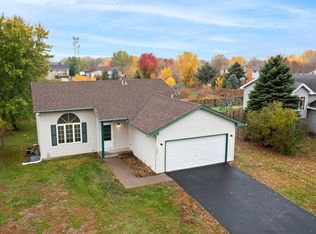 1235 10th Ave SE, Cambridge, MN 55008