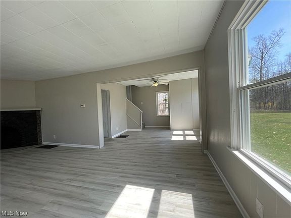 5th image of 1349 E 300th St