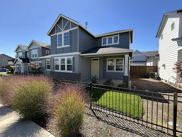 31530 NW Yorkshire St — Photo 2