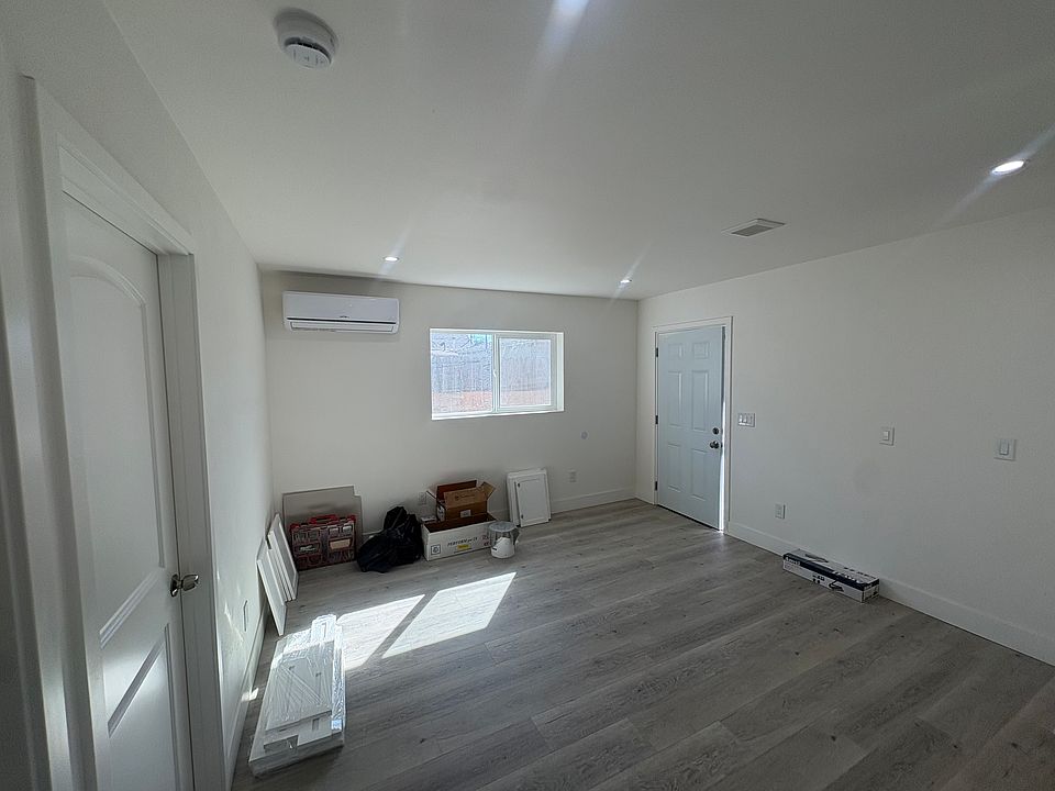 1st image of 6016 Wilson Ave #B