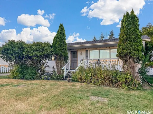 804 Thompson Street, Whitewood, SK S0G 5C0
