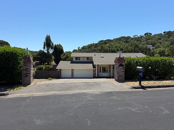 4th image of 427 Bloom Ln