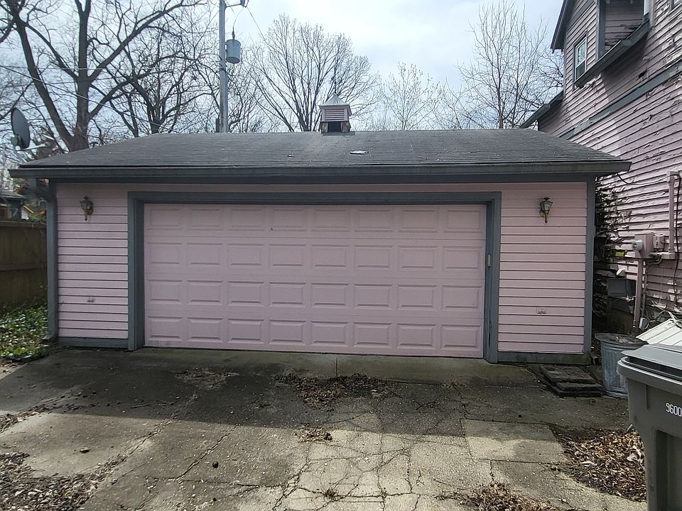 2nd image of 5339 University Ave