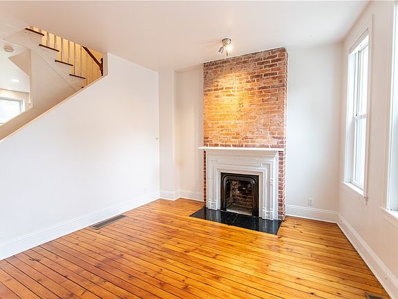 5th image of 1022 Herron Ave