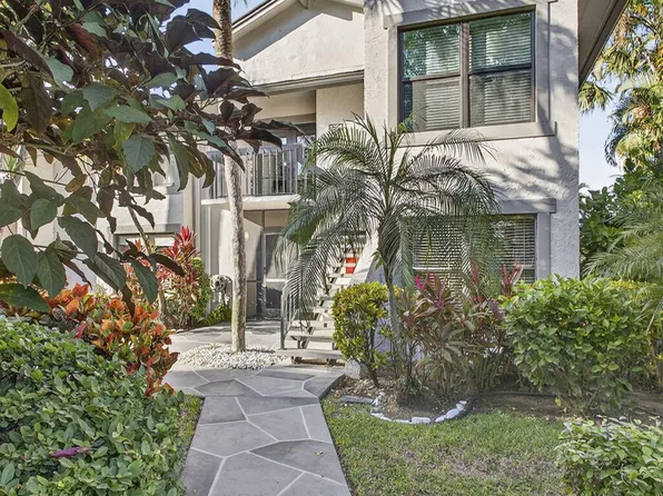 11267 Pond View Drive #B104, Wellington, FL 33414