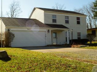 2420 Deerwood Dr, Fort Wayne, IN
