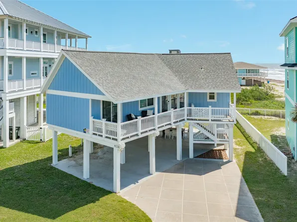 4230 Pirates Dr, Galveston, TX 77554