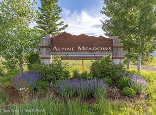 90 Aster Loop, Alpine, WY 83128