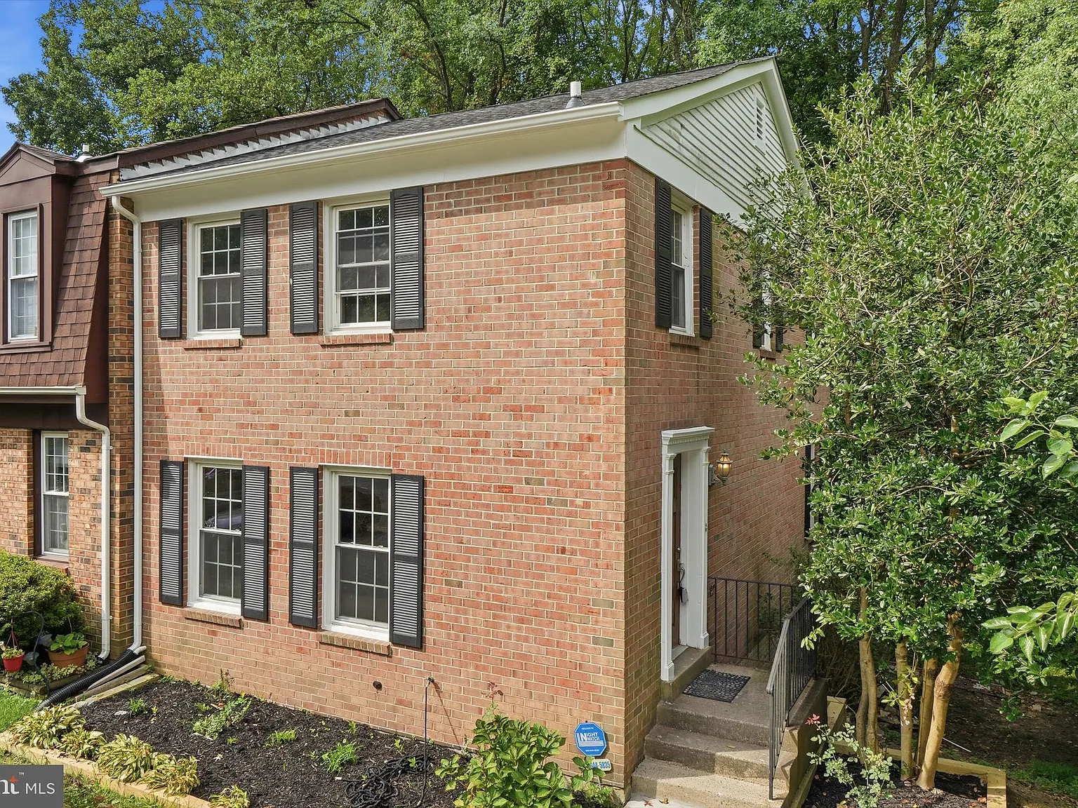 3 bed, 3.5 bath, 1320 sqft, $3,150 — Photo 1