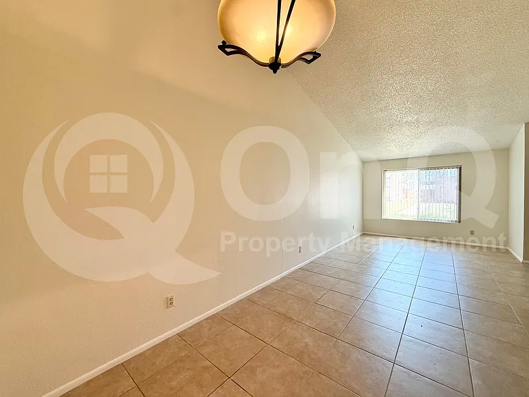 629 N Mesa Dr #15 — Photo 8