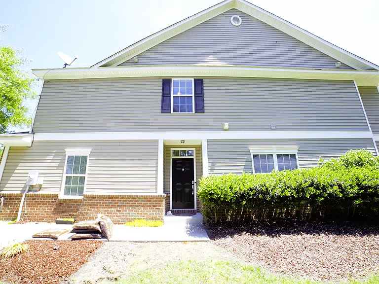 1133 Americus Ave — Photo 4