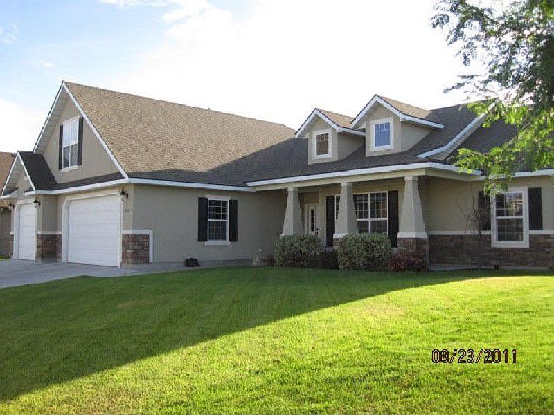 1st image of 646 Sunbeam Dr