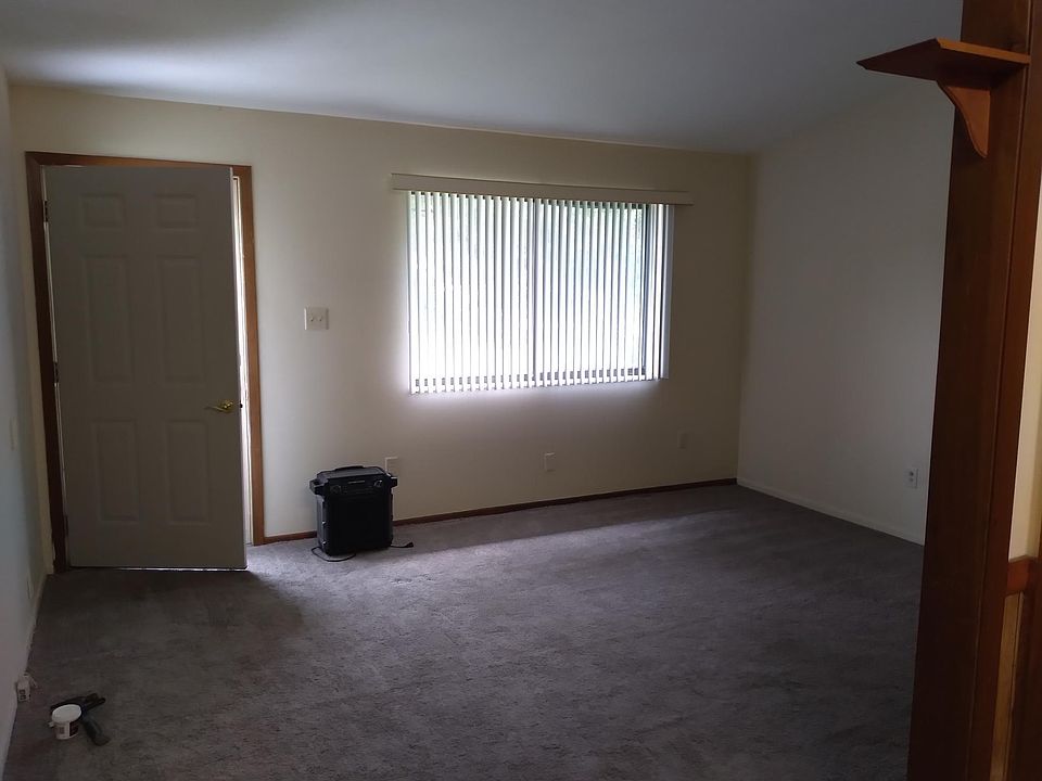 2nd image of 1537 Monroe St