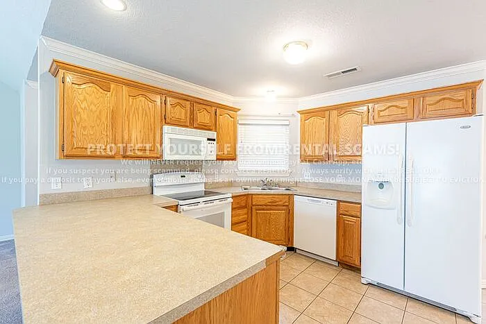245 Ravenwood Rd #A — Photo 6