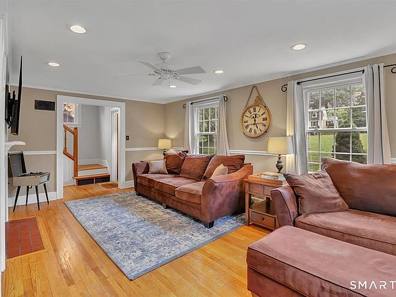 3rd image of 81 Lydale Place